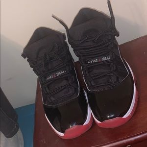 Jordan Retro 11 Playoffs Bred (2019)